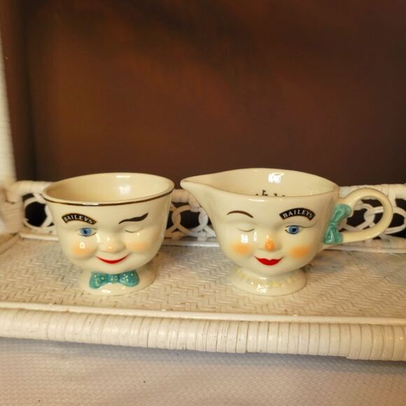 Vintage Baileys Winking Face Creamer & Sugar Set – 1990s - Picture 1 of 9